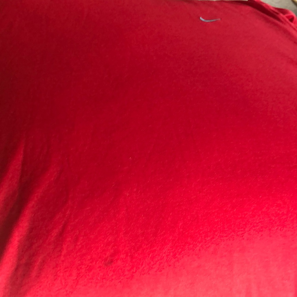 Nike red fitdry shirt - Picture 5 of 5
